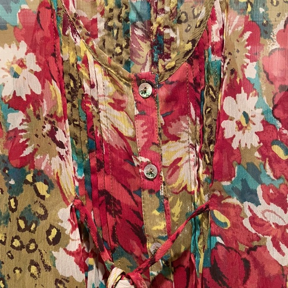 American Rag blouse - Picture 2 of 5